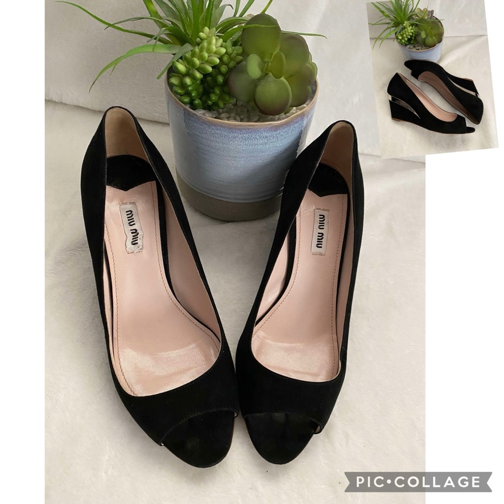 ✨Final Price✨GUC Miu Miu Suede Peep Toe Platform Wedges